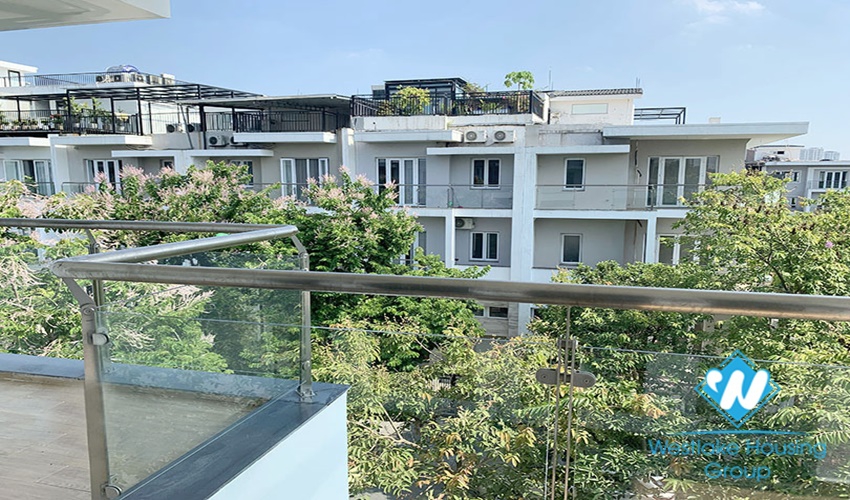 New beautiful villa with corner unit with large yard for rent